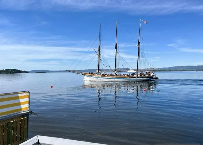 Semesterbostad Oslo Fjord Views With Your Own Private Hut At Flaskebekk